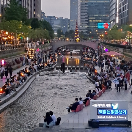 청계천 주차장 2025 야외도서관 개장 일정, 위치, 청계천 산책 코스 광교사거리 청계광장 근처 저렴한 주차장 추천까지!