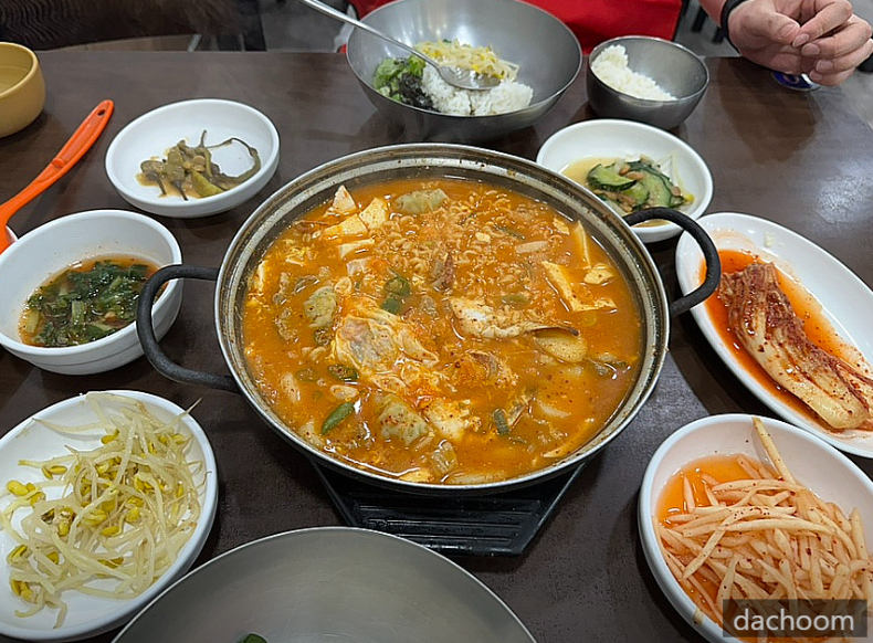 [금정구청 주차장] 부산 금정구청 맛집부터 주차장 소개까지~