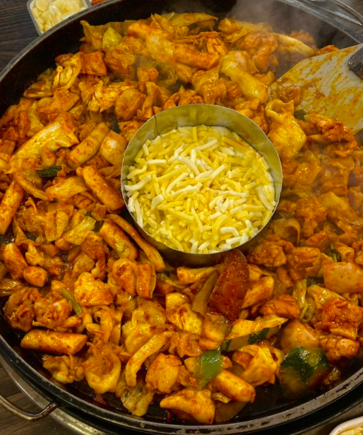 남춘천역 주차장 | 춘천 여행·맛집 방문 전 알아두면 좋은 주만사 추천 주차장 닭갈비 맛집 안내