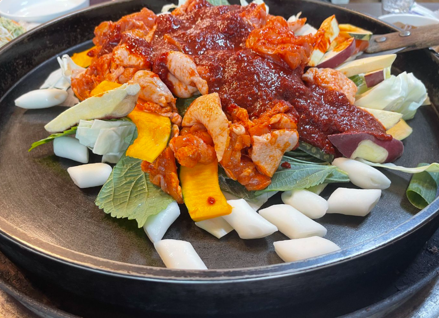 남춘천역 주차장 | 춘천 여행·맛집 방문 전 알아두면 좋은 주만사 추천 주차장 닭갈비 맛집 안내