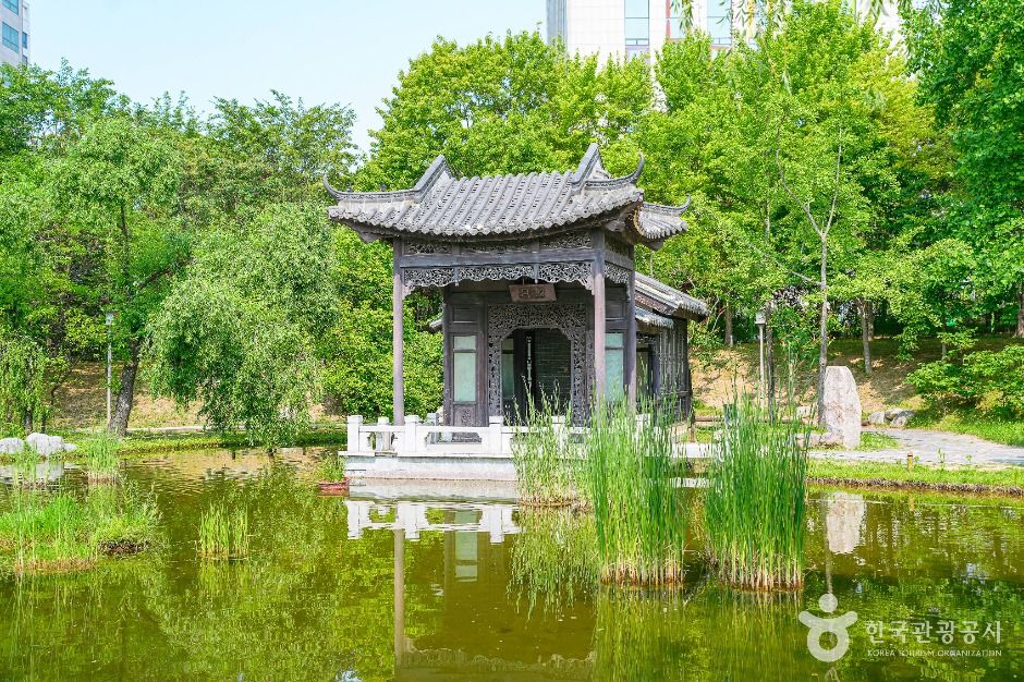 수원시청 주차장 완벽 정리 | 인계동·나혜석 거리 방문 시 '가성비 주차' 명당 4곳