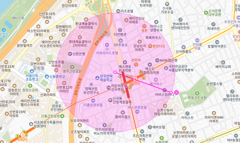 신사역 월주차 _ 신사역 5번 출구 앞에 우리 집 화장실만큼 가까운 월주차장 있습니다