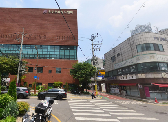<<용두역에서 도보 약 6분, 마장동 축산시장 일주차장 가는 길>>