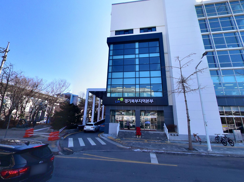 어룡역 주차장 1번 출구 도보 3분 저렴한 전일권 주차장 추천
