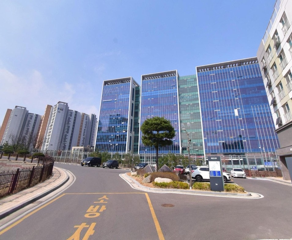 구로 항동 주차장 구로에이스캠프 지식산업센터 항동지구 근린공원 근처 주차장 '헤이븐즈' 카페 추천