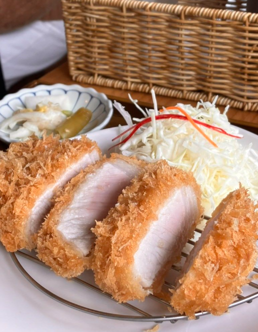 삼각지역 주차장 | 도보 3분거리의 초역세권 주차장   돈카츠 맛집 한 번에 삼각지역 주차장 걱정없음!