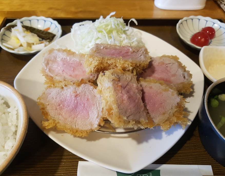 삼각지역 주차장 | 도보 3분거리의 초역세권 주차장   돈카츠 맛집 한 번에 삼각지역 주차장 걱정없음!