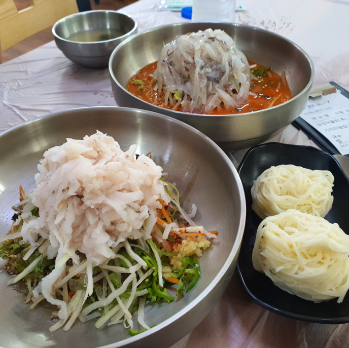 속초 주차장 | 강원도 속초 먹거리 여행 전 필수 체크! 속초시장·물회 맛집 완도회식당   주만사 추천 주차장 안내