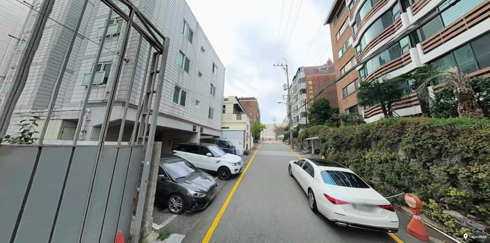 금련산역 주차장 | 부산 광안동 바다·브런치 일정에 좋은 주만사 추천 주차장 2곳   맛집 ‘오지테이블’