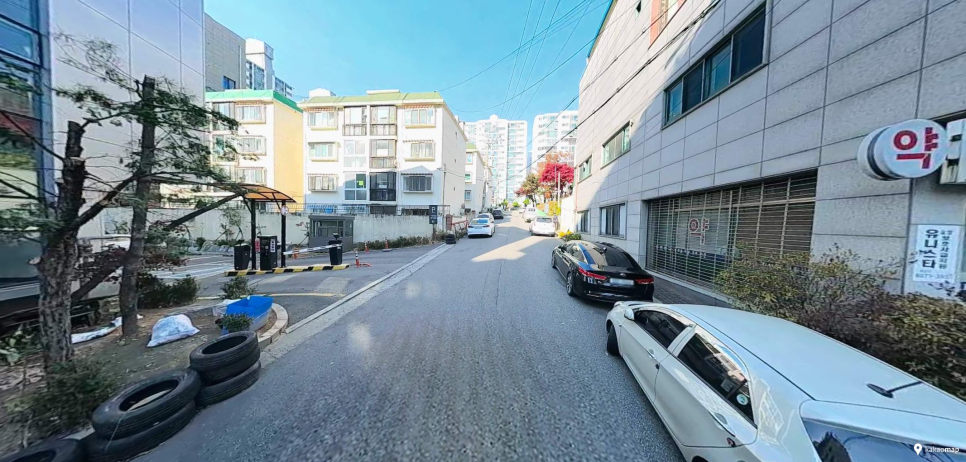 파주스타디움 주차장 | 금촌동·금릉역 인근 주차 고민 해결! 일주차 8천 원 가성비 주차장과 블랙 우드 감성 카페 추천