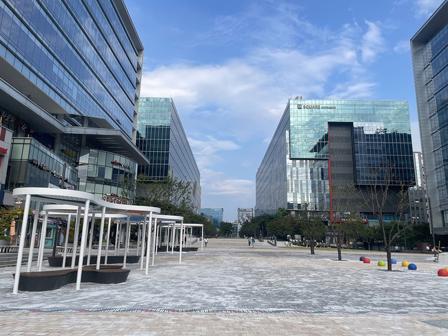 판교역 인근 주차장 찾기 | 비즈니스 미팅부터 주말 결혼식,나들이까지 '가성비 일주차' 명당 5선