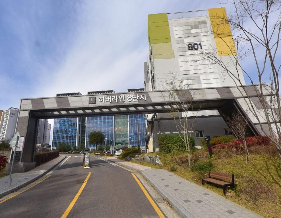 범박동 카페거리 주차장 할인권 | 퀸즈파크 옥길 인근 주차장 대표 이미지
