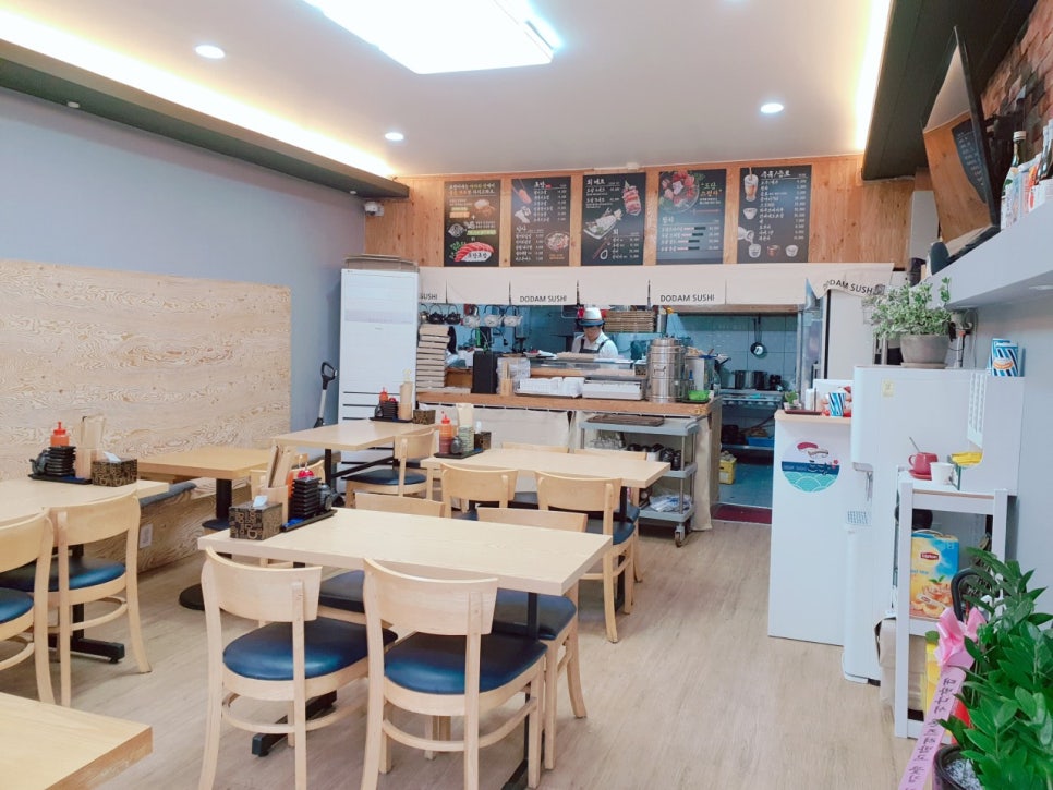 인천 서구청 주차장 점심 맛집 '도담초밥' 인천아시아드주경기장 주변 주차 저렴한 곳 추천