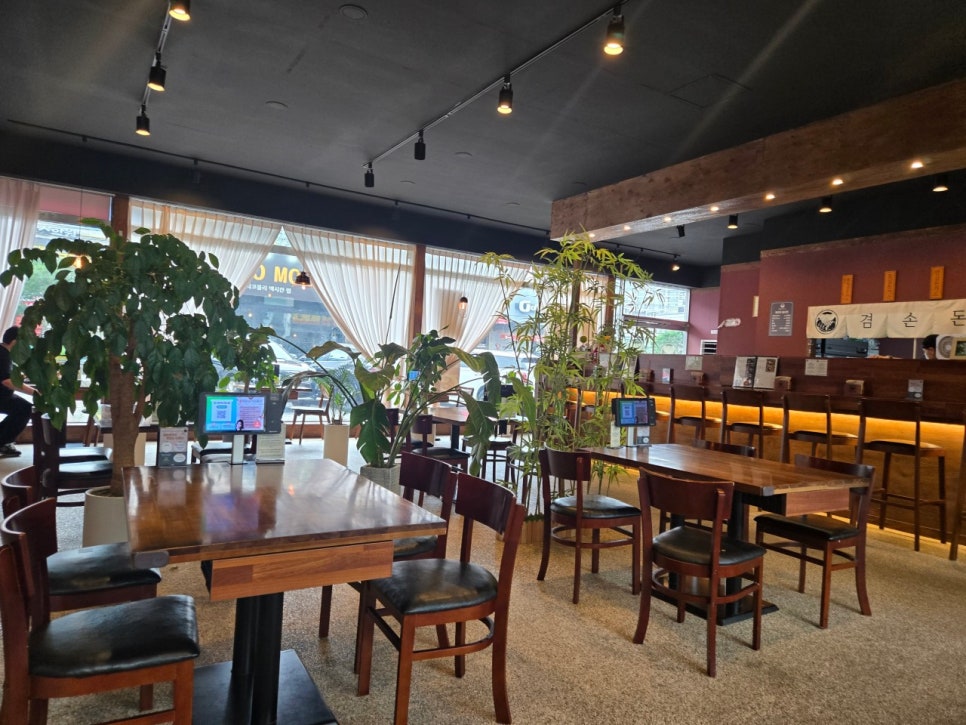 검단사거리역 주차장 | 주차 스트레스 없이 즐기는 맛집 투어! 주차장 상세 가이드 & 돈까스 맛집 '겸손돈가스'