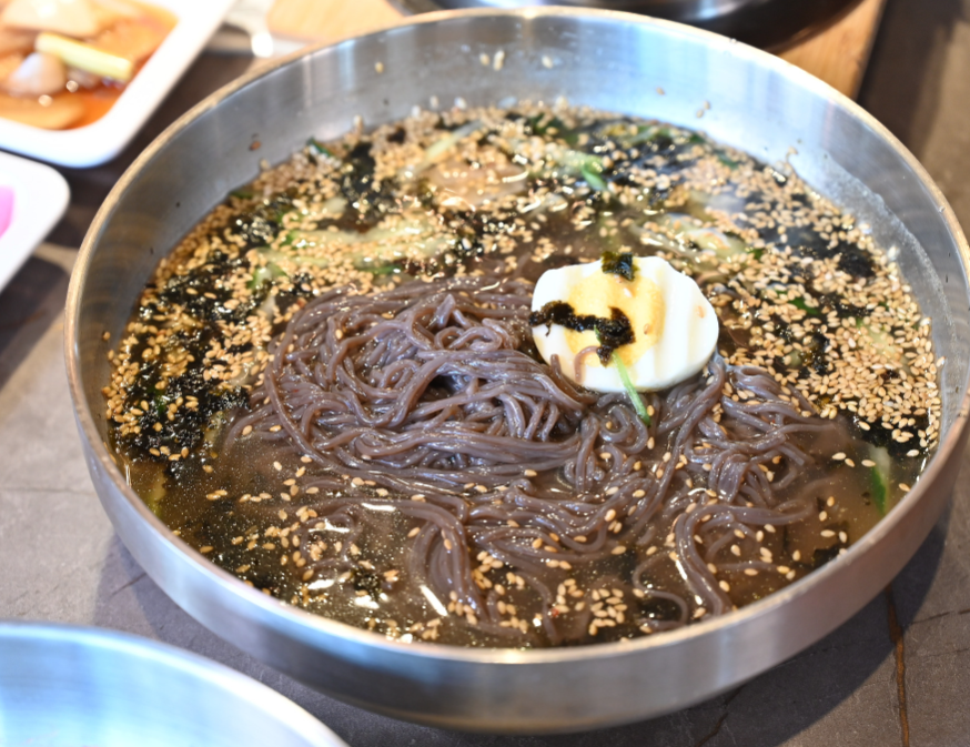 명지동 주차장 | 명지국제신도시 주만사 추천 주차장   고기 맛집 ‘거북이동네’ 안내