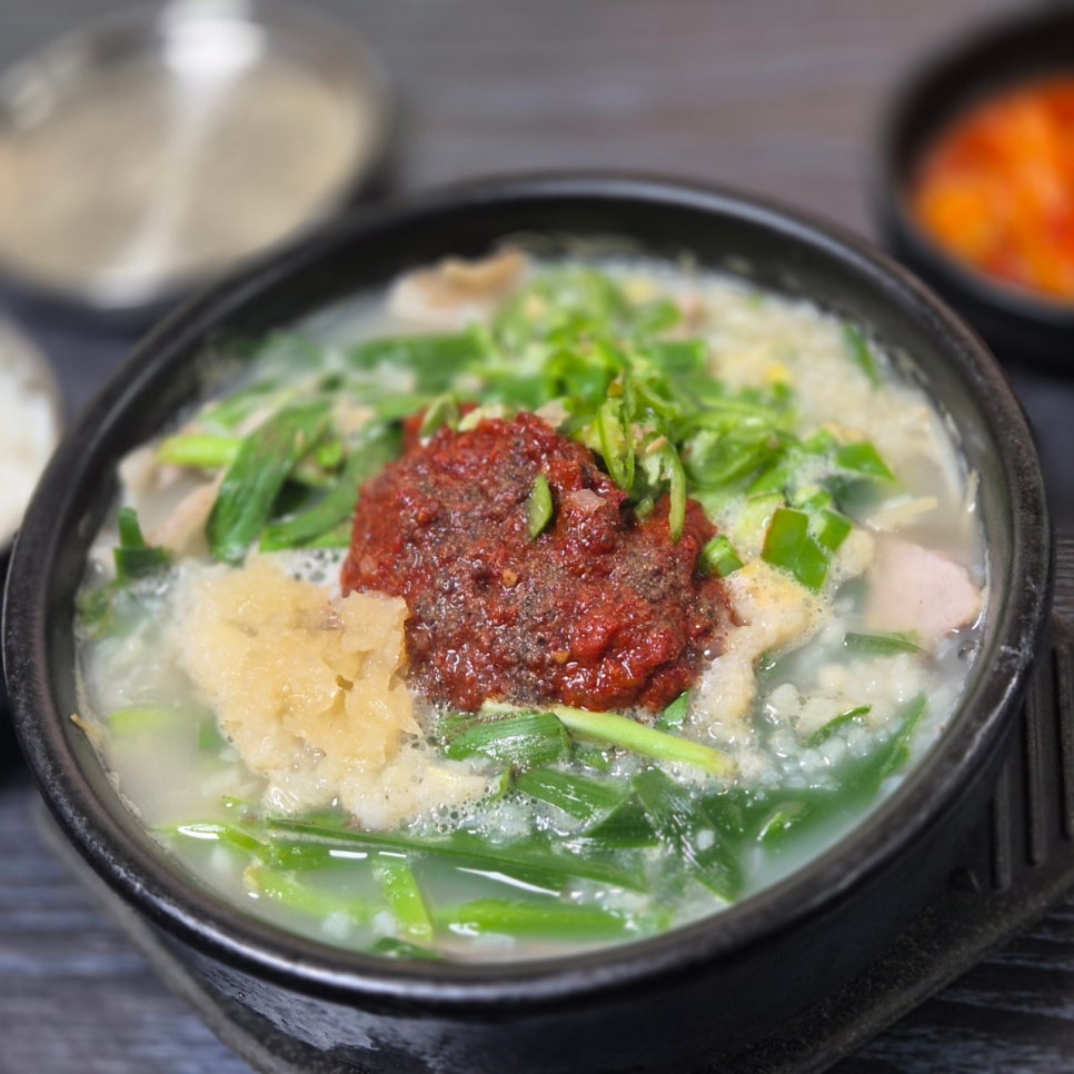 연산동 주차장 | 부산 연산동 로컬 맛집 '설봉돼지국밥' 메뉴 추천 근처 꿀주차장 2선