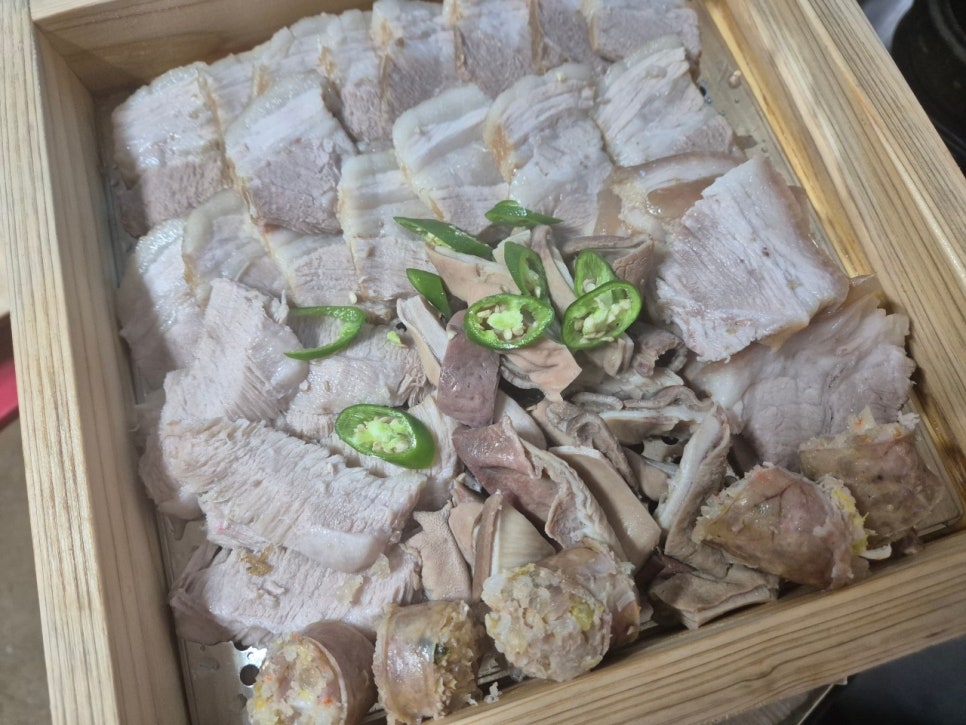 연산동 주차장 | 부산 연산동 로컬 맛집 '설봉돼지국밥' 메뉴 추천 근처 꿀주차장 2선