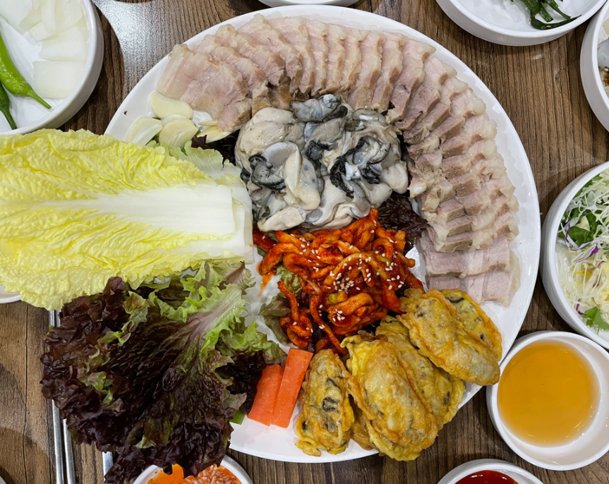 쌍용역주차장 | 역 인근 '김명자굴국밥 천안점' 맛집 & 주만사 추천 주차장 정보 총정리 🚗