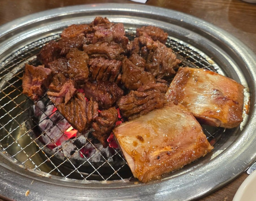 평창동 주차장 | 평창동에서 저녁 약속 있다면? 야간 주차 가능한 주차장   한옥 감성 맛집 대평갈비 추천