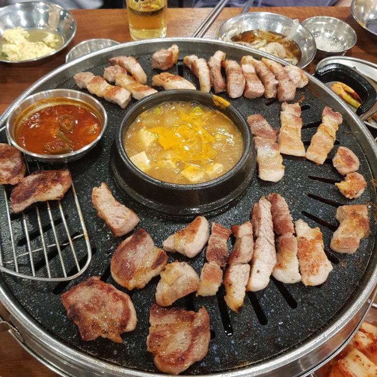 배봉산 주차장 | 배봉산 둘레길 걷고 인생샷 한 컷! 숲속도서관 & 휘경동 맛집 투어 (주차 꿀팁 포함)