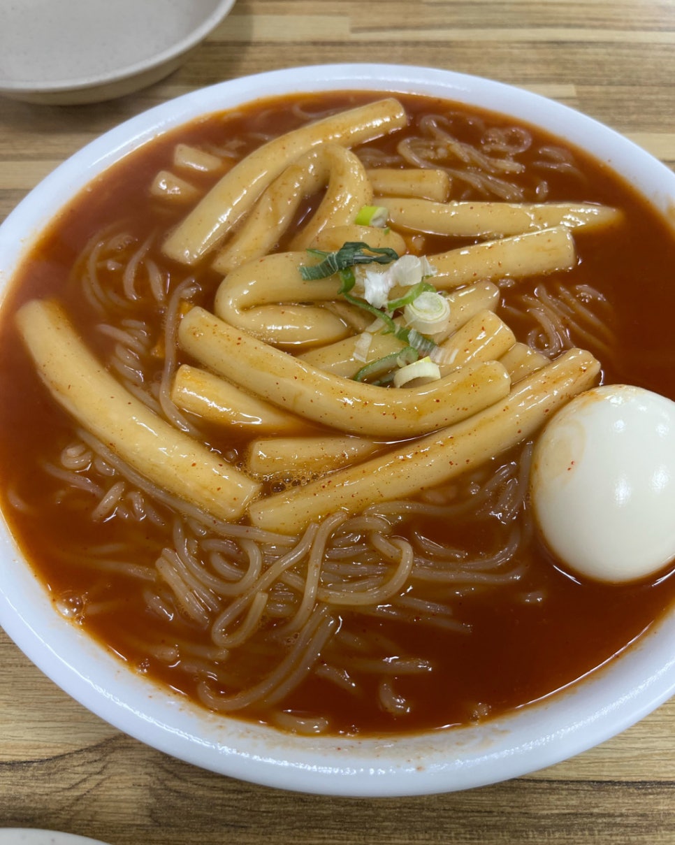 남동인더스파크역 주차장｜인천 3대 떡볶이 원정 필수 코스! '남동공단떡볶이'와 바로 옆 꿀주차장 안내