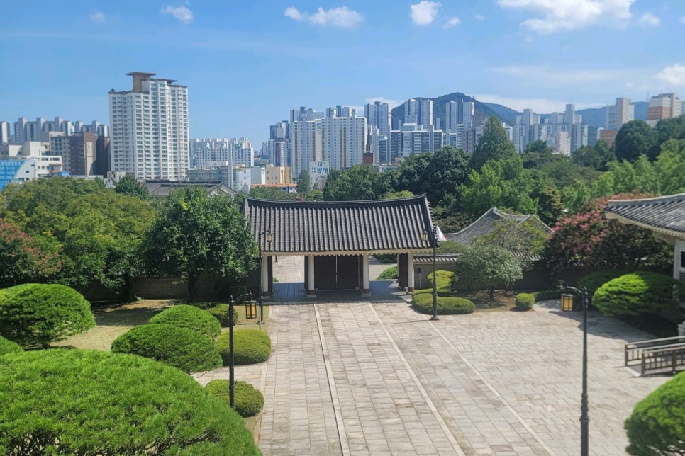 충렬사 주차장｜충렬사 나들이 전 체크! 근처 쾌적한 주차장 상세 안내