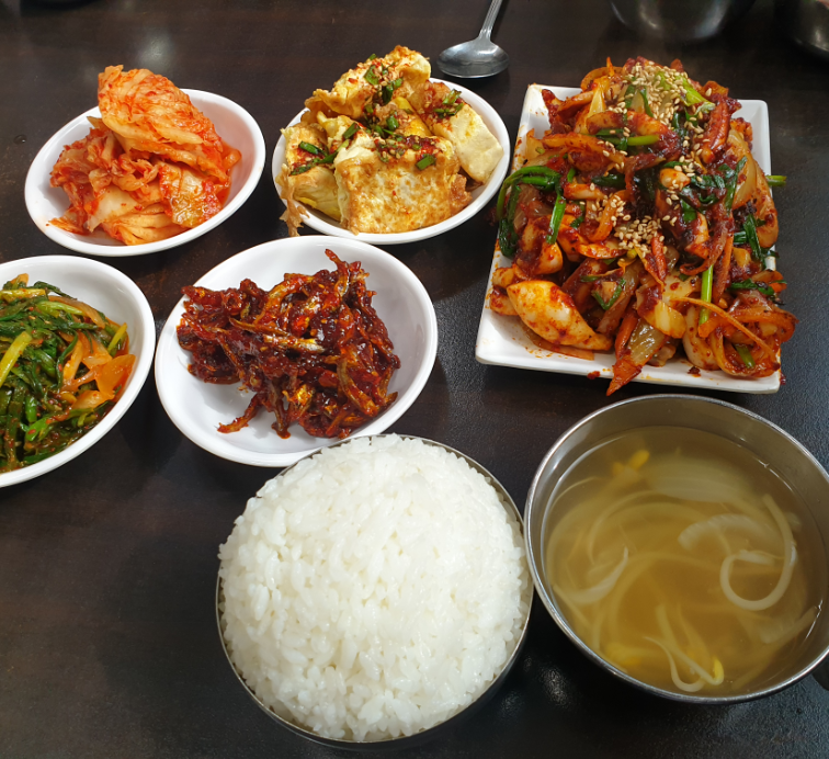 우장산역 주차장 | 우장산역 초근접 이용에 좋은 주만사 추천 주차장 2곳   백반 맛집 ‘충북식당’ 안내