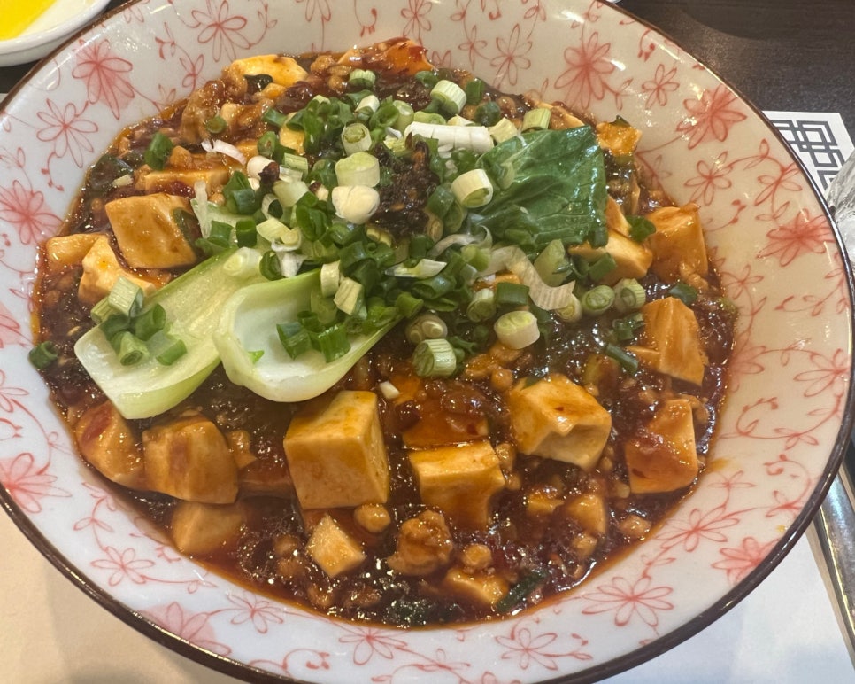 거제해맞이역 주차장｜특허받은 꿔바로우 맛집 '메이리연' & 주차 걱정 덜어주는 거제해맞이역 안심 주차 꿀팁