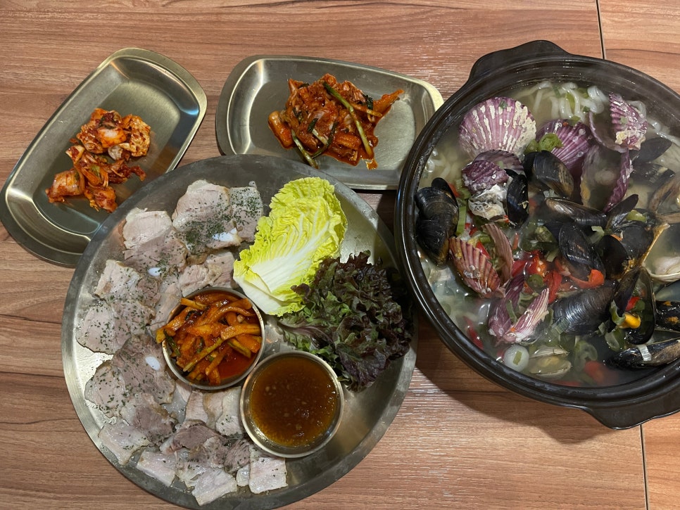 수영역 주차장 | 도보 3분 초역세권 주차 꿀팁 & 로컬 칼국수 맛집까지!