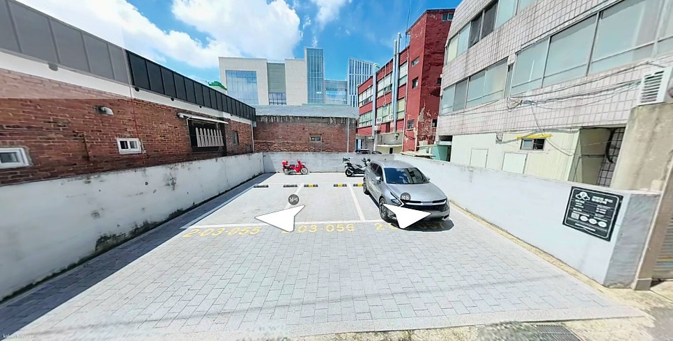 강동구청역 주차장 | 성내동 거주자구역 댈 곳 없어서 빙빙 돌다가 하루 4천원대인 타워 하나 뚫었습니다