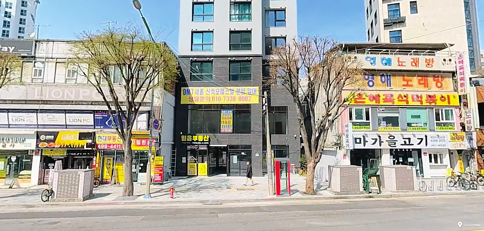 어린이대공원역 월주차ㅣ5번 출구 도보 4분! SUV·RV도 가능한 24시간 월정기 이용 주차장